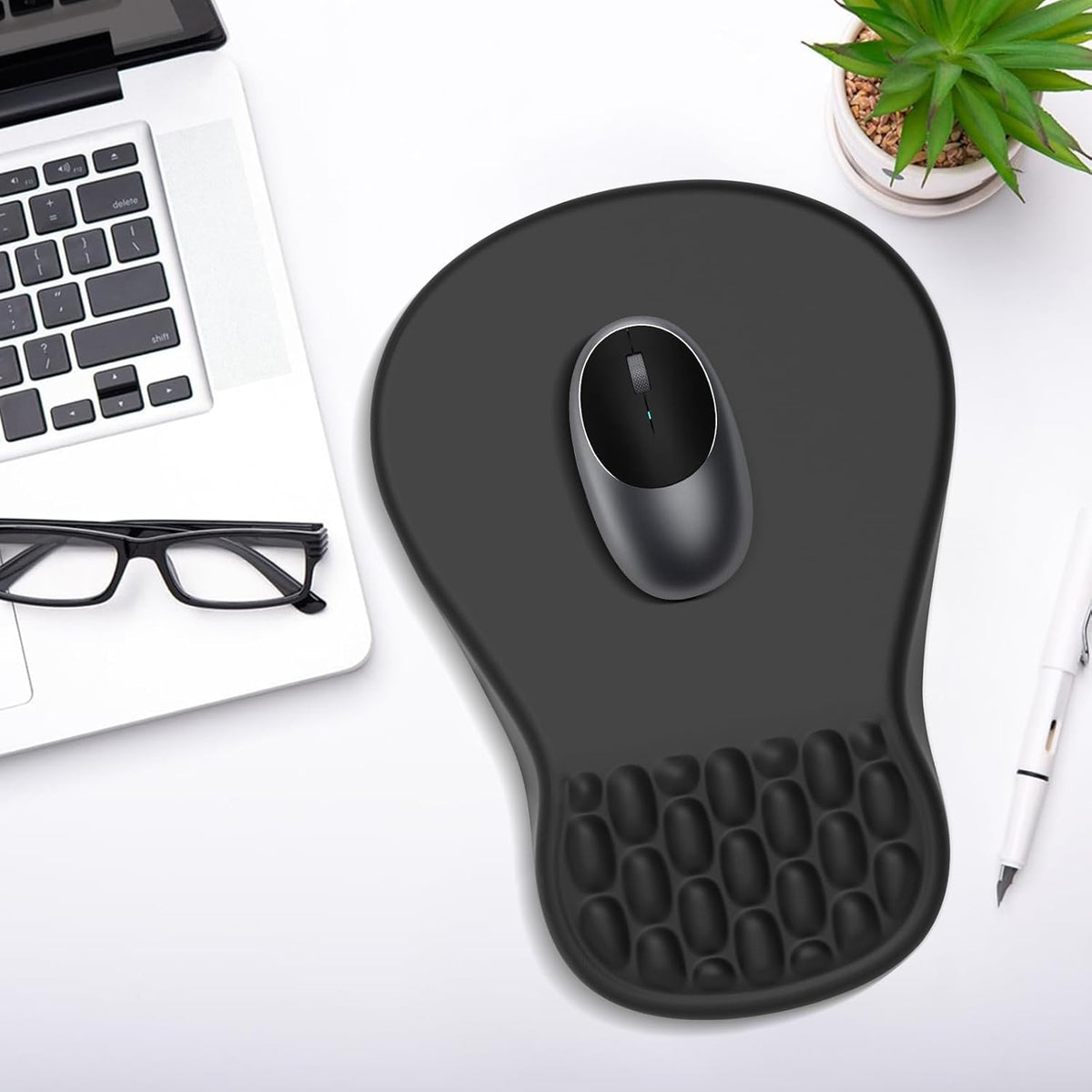 Ergonomic Mouse Pad with Wrist Support, Black