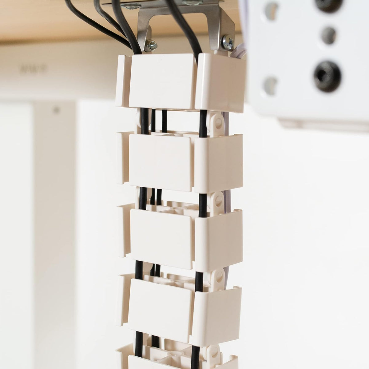 Under Desk Vertebrae Cable Management Kit, White