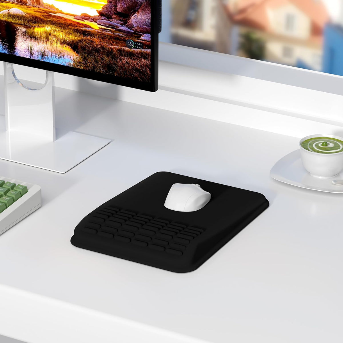 Mouse Pad with Wrist Rest, Black