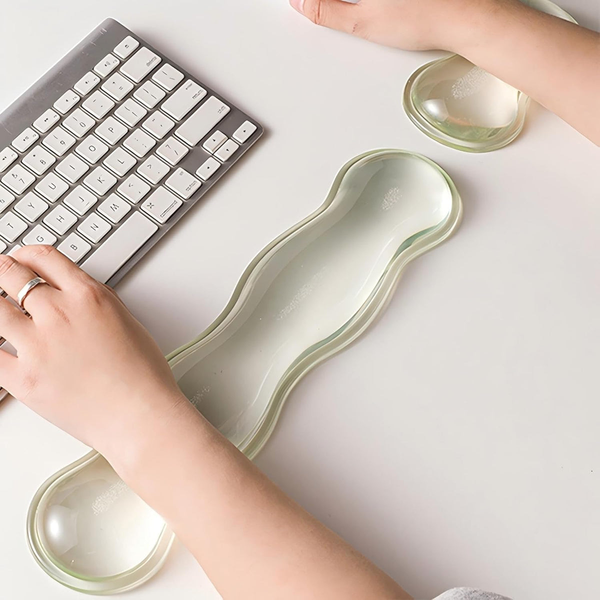 Clear Gel Mouse Wrist Rest